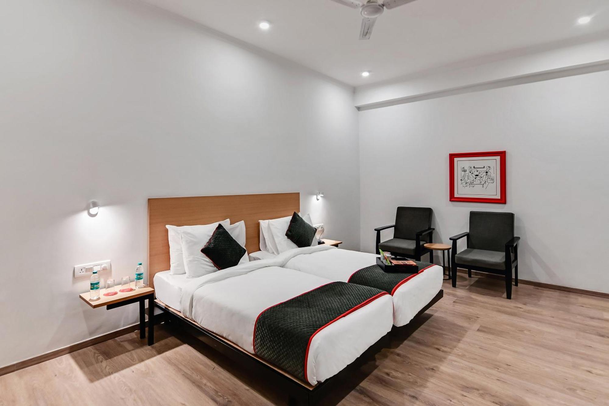 Super Townhouse Vijay Khand Gomti Nagar Hotel Lucknow Ngoại thất bức ảnh